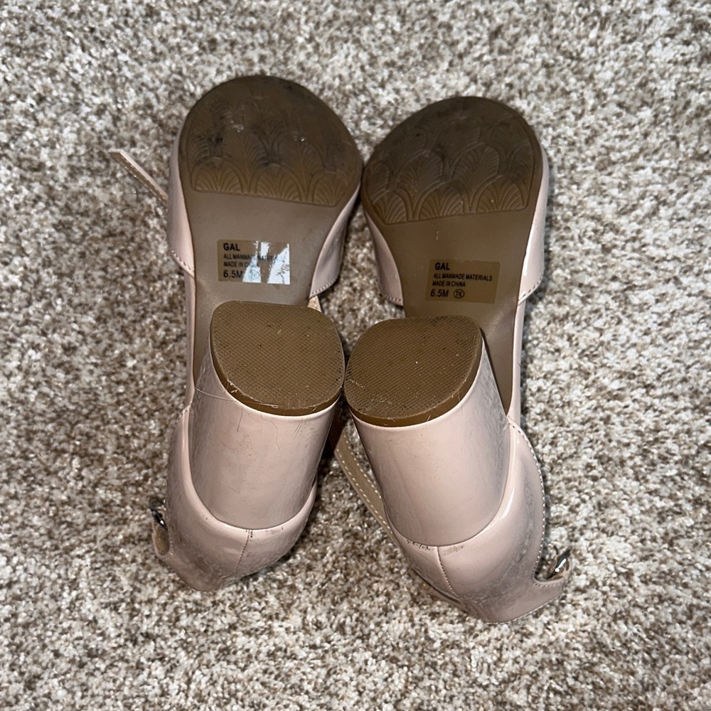 Pop Block Heels - Picture 5 of 5